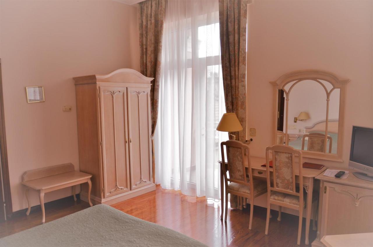 Hotel Mozart Opatija Eksteriør bilde