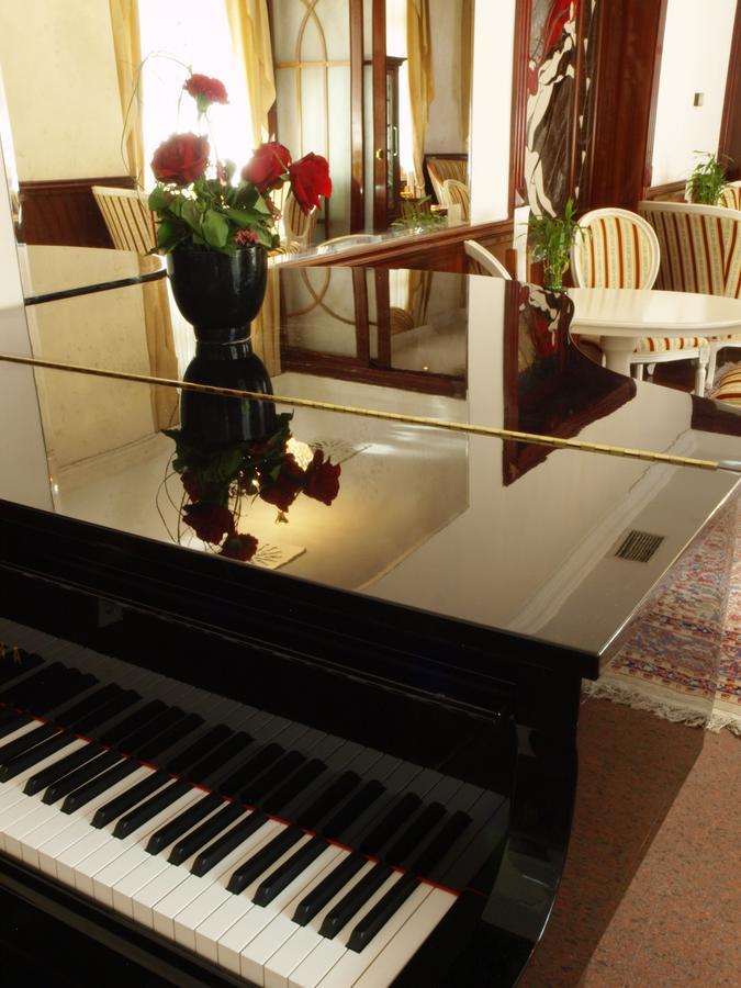 Hotel Mozart Opatija Eksteriør bilde